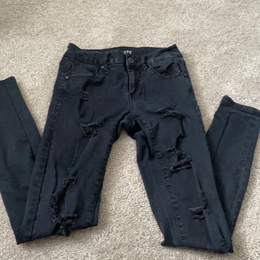 Black distressed Jeans
